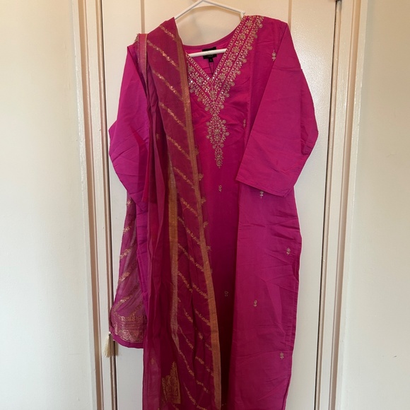 Indian clothing - Picture 4 of 4